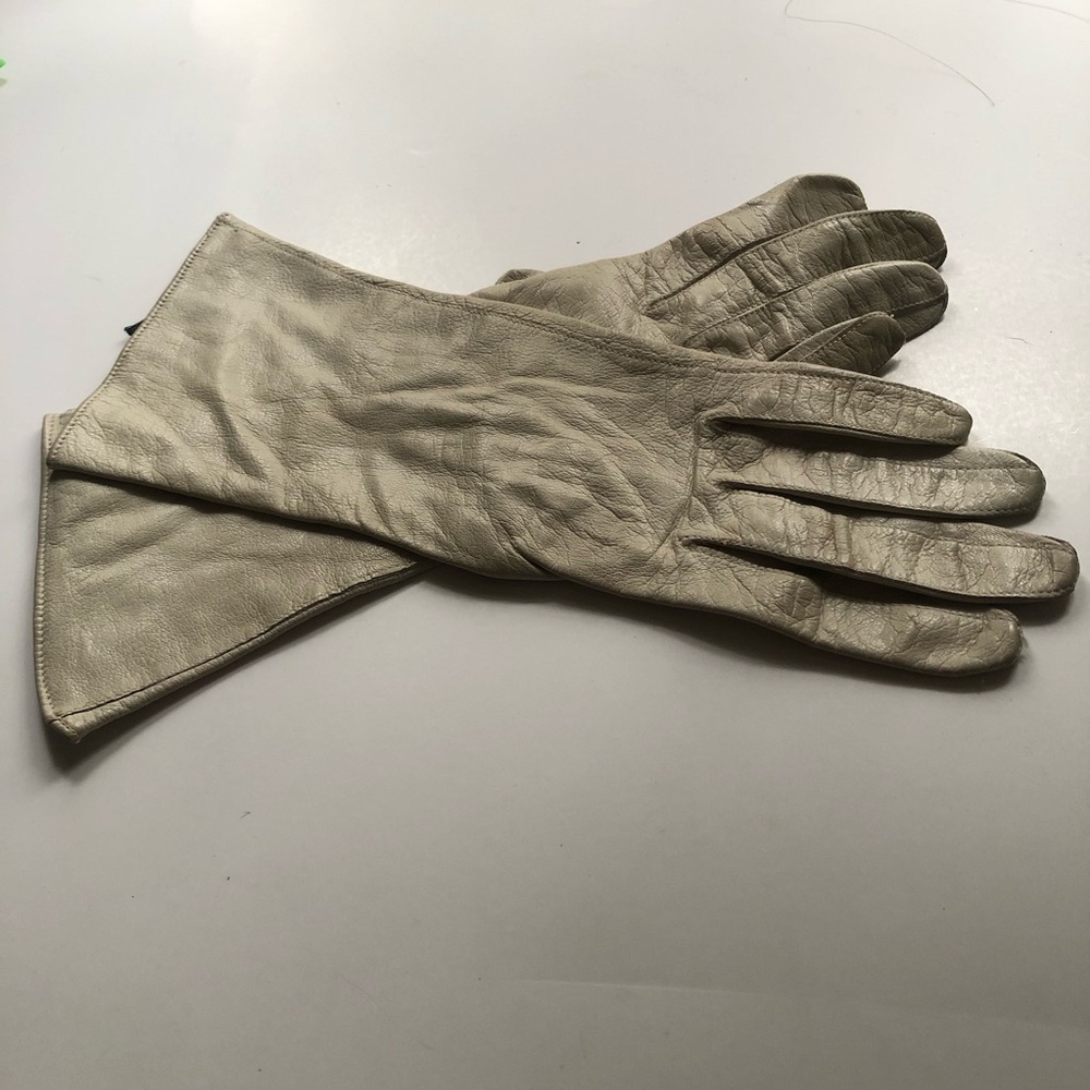 Cream Opera Length Leather Gloves
